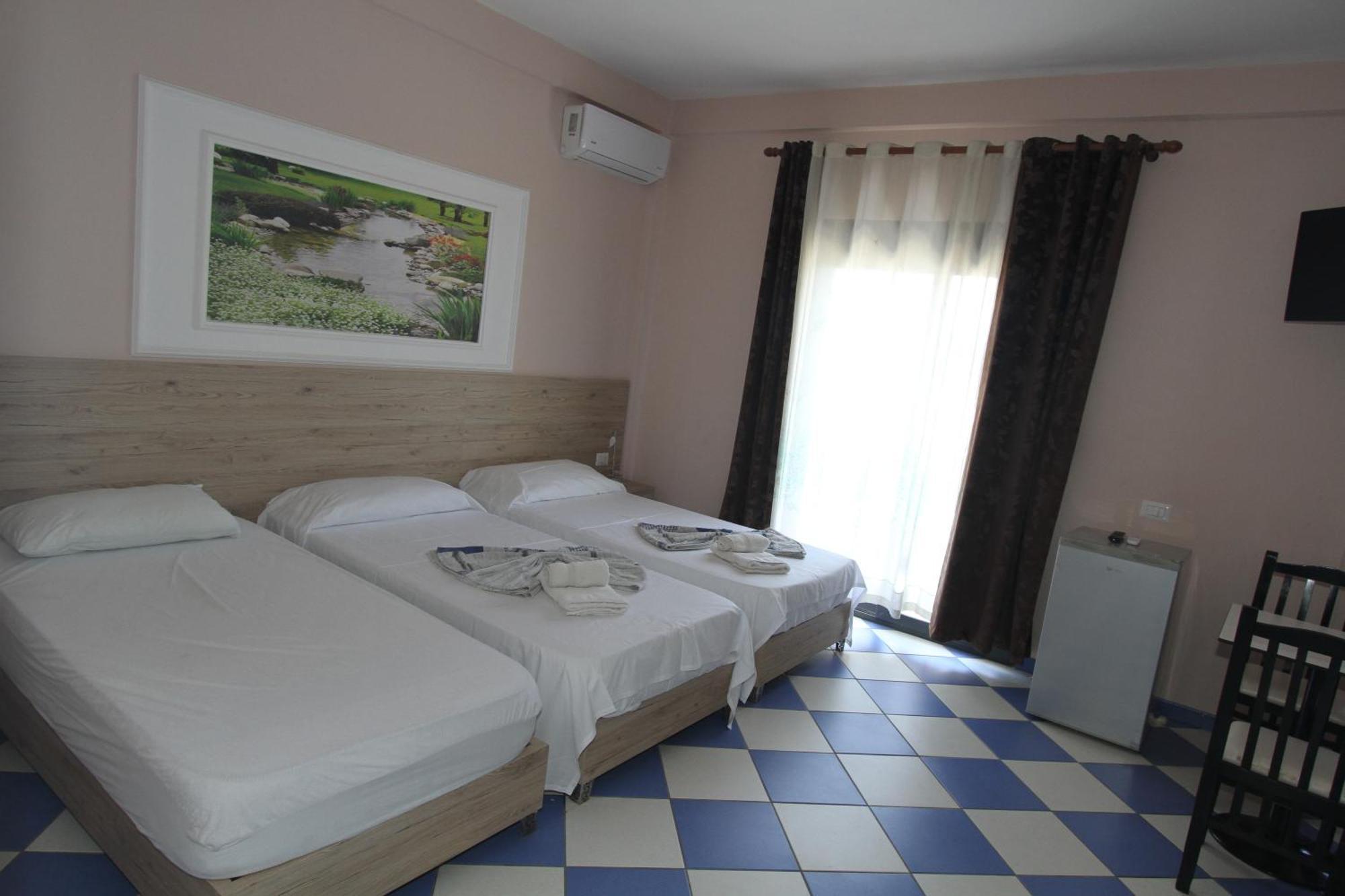 Kompleksi Eli Guest House Дуррес Екстер'єр фото