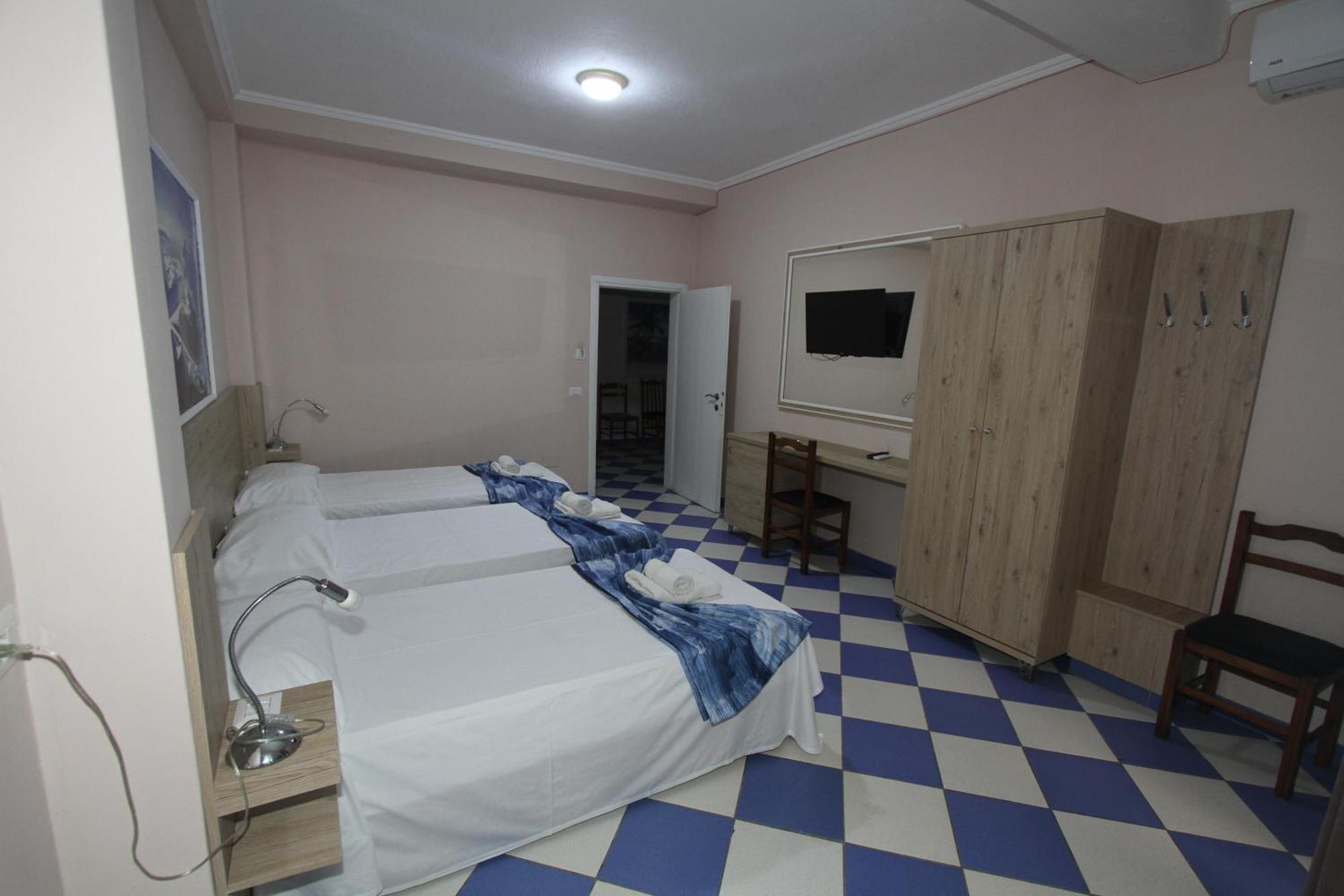 Kompleksi Eli Guest House Дуррес Екстер'єр фото