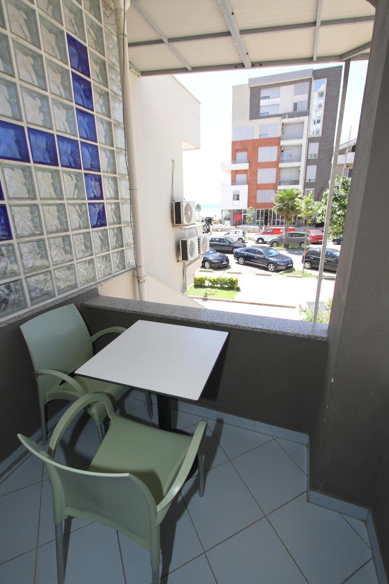Kompleksi Eli Guest House Дуррес Екстер'єр фото