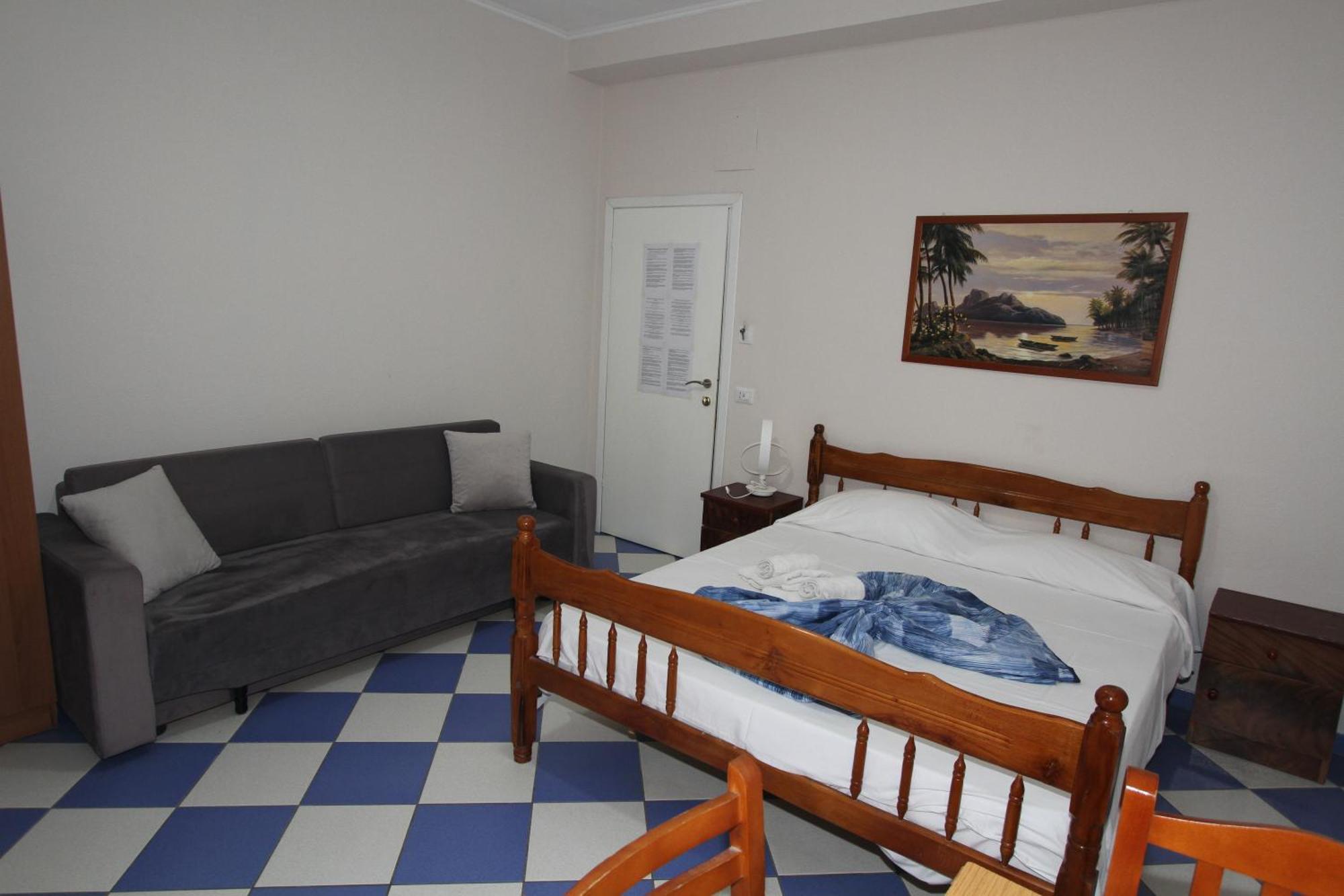 Kompleksi Eli Guest House Дуррес Екстер'єр фото