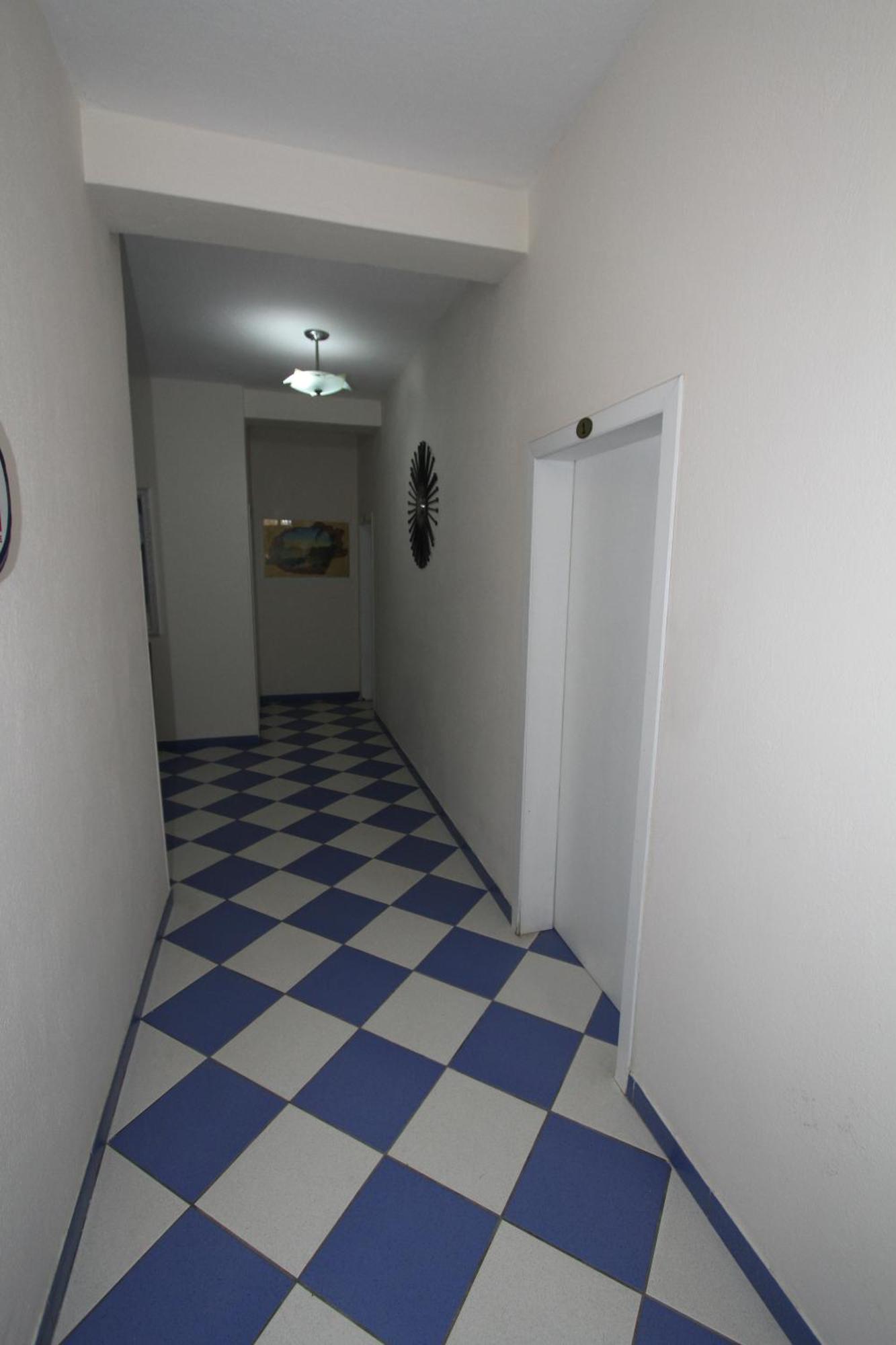 Kompleksi Eli Guest House Дуррес Екстер'єр фото